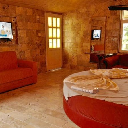 Joy Garden Bed & Breakfast Karahayit  Екстериор снимка