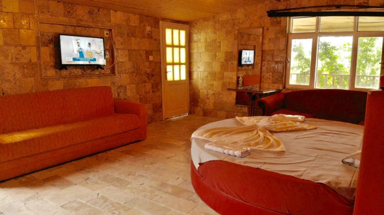 Joy Garden Bed & Breakfast Karahayit  Екстериор снимка